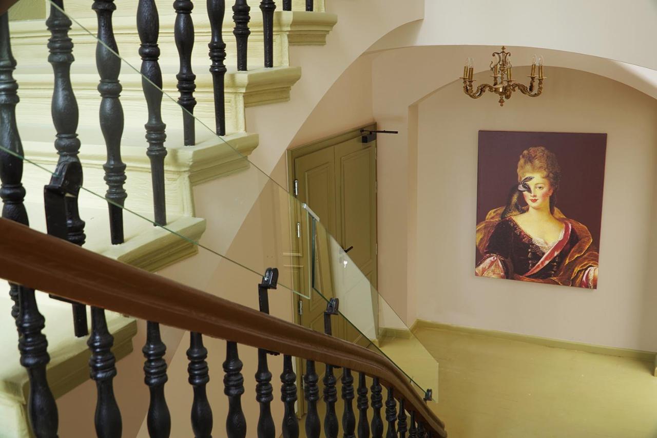 Hotel Pietryna Лодз Екстериор снимка