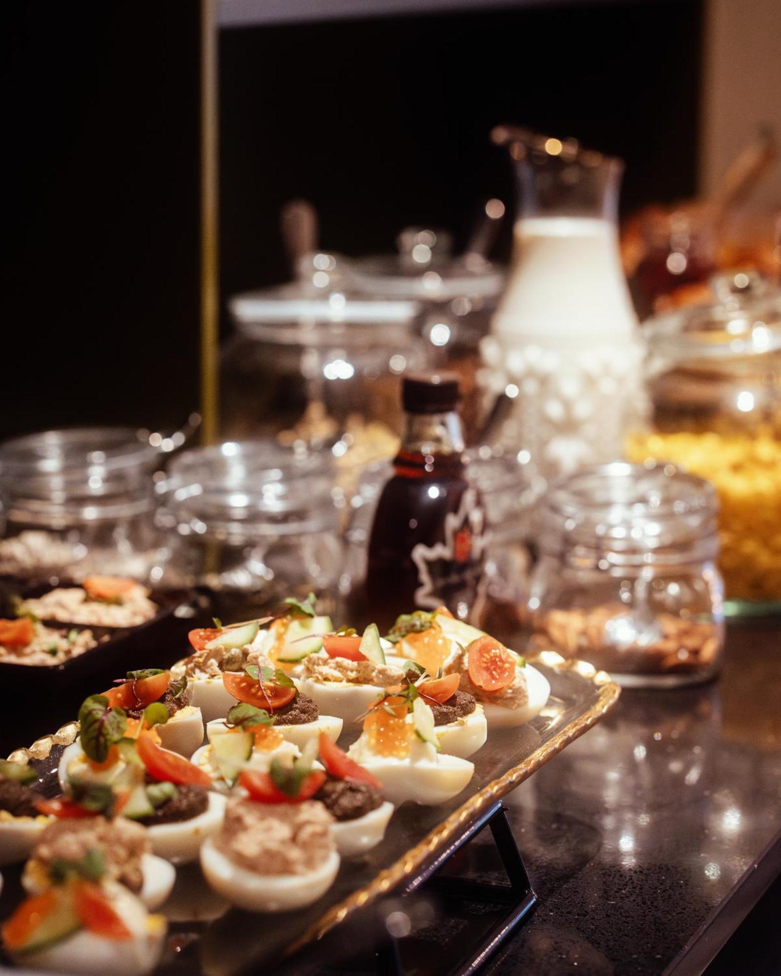 Hotel Pietryna Лодз Екстериор снимка