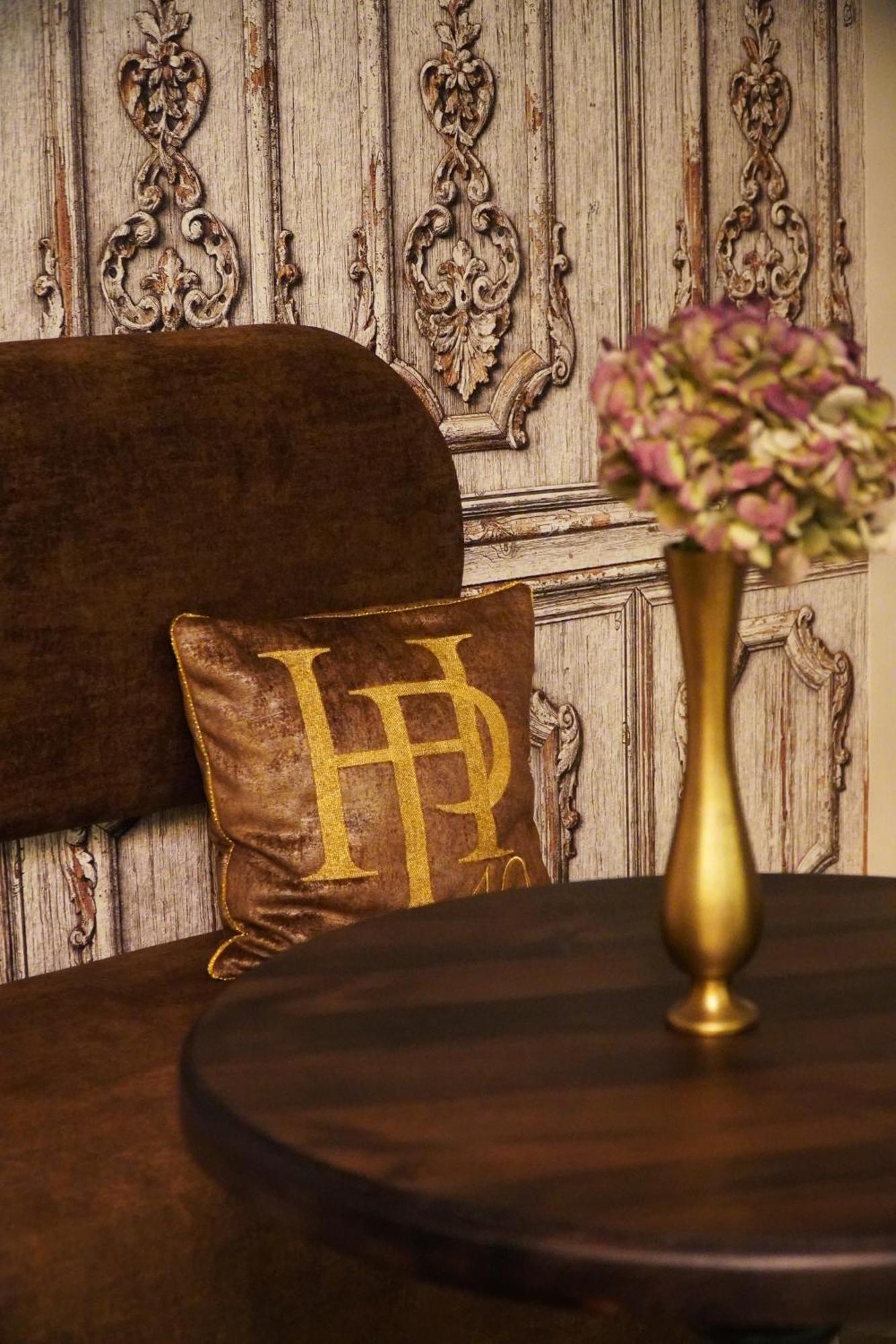 Hotel Pietryna Лодз Екстериор снимка
